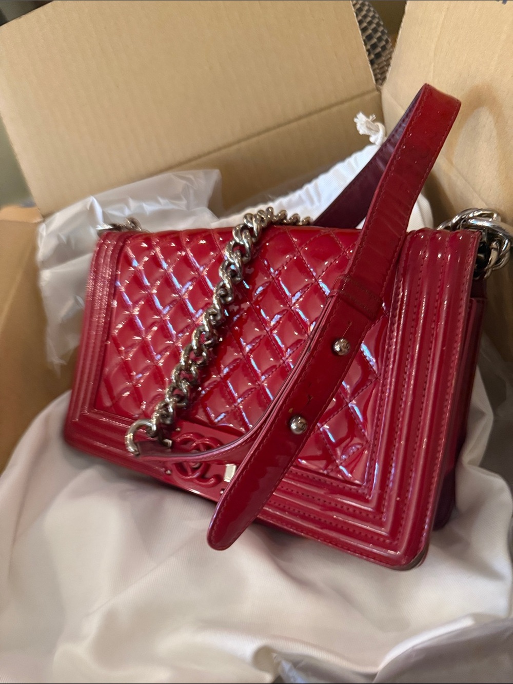 CHANEL Quilted Patent Leather Boy Flap Shoulder Bag in Deep Red - Picture 12 of 17